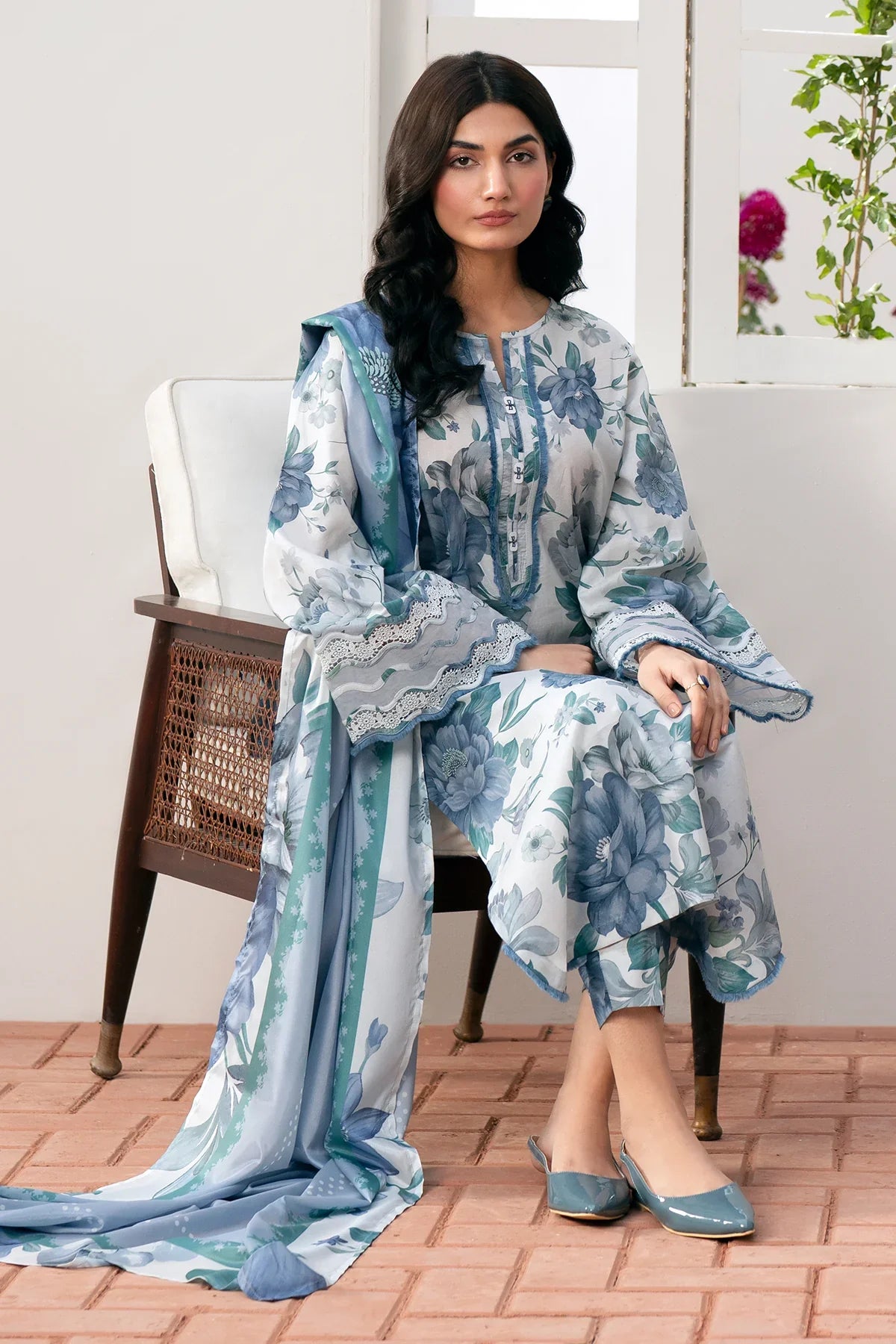 Baroque D-245 Printed three piece ( winter )
