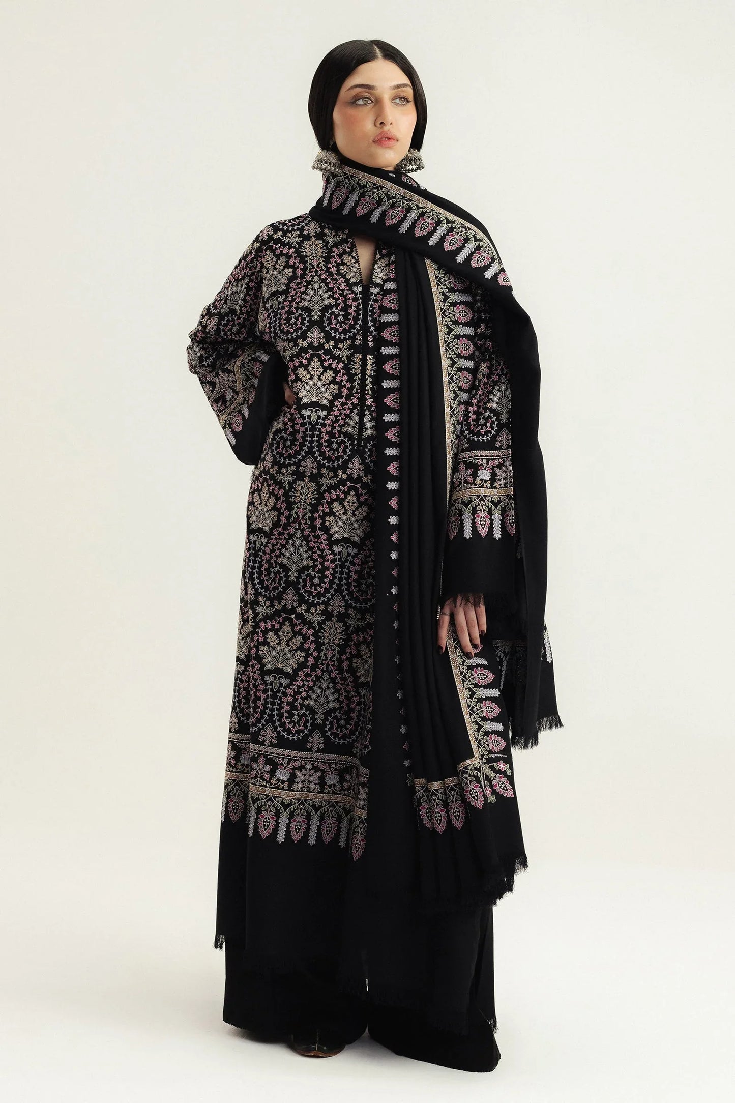 Coco Embroidered lawn Three Piece D-225 (lawn)