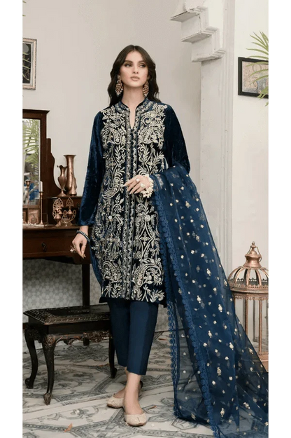 Zainab Chottani ZC-905 Velvet Embroidered 3pc