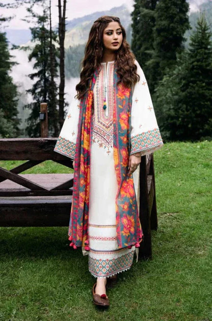 Sapphire SP-13 Lawn Embroidered 3pc