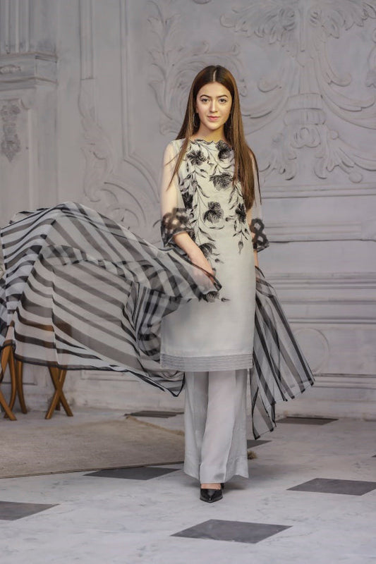 Rivaj Lawn Collection FCC-100 Embroidered Organza Three Piece Collection